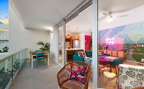 3 Bedroom Luxury Condo Next To Beach & Pools, Ac And Internet